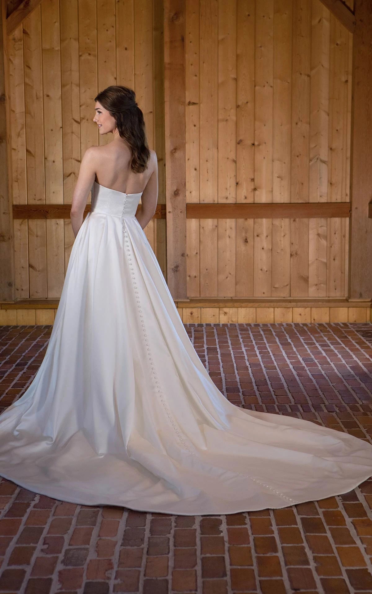 D3705 Essense of Australia | Philly Bridal