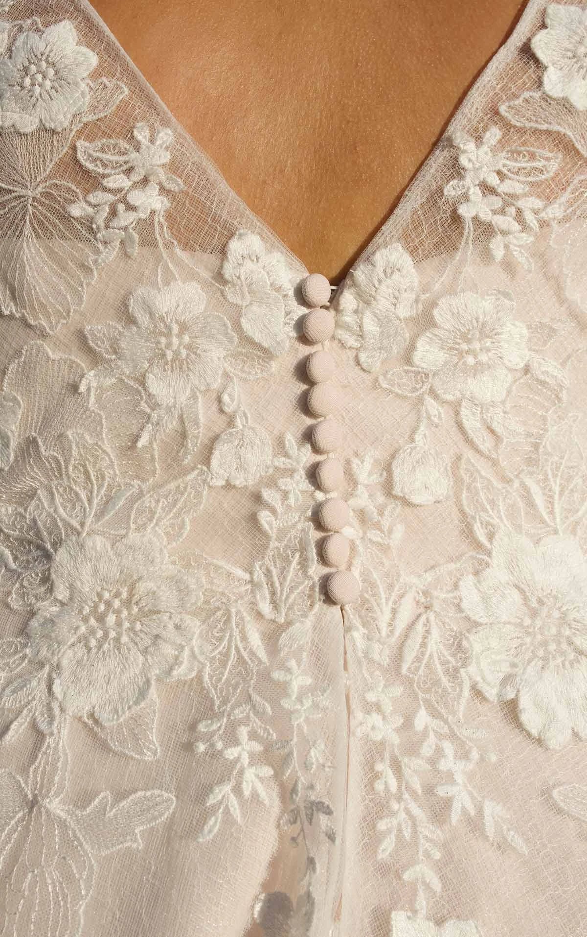 Plus Size A-line Wedding Dress With Shoulder Straps | Philly Bridal