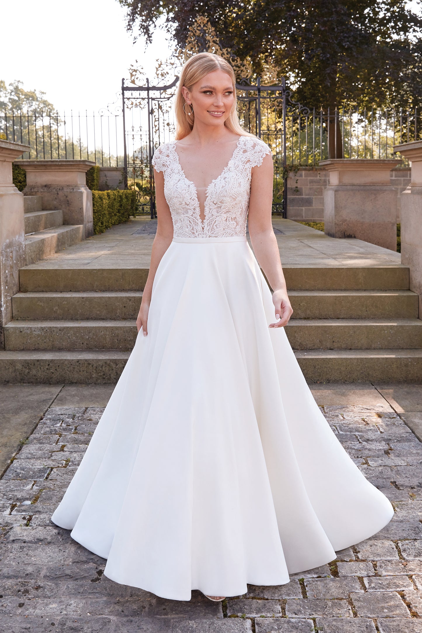 44328 SINCERITY BRIDAL
